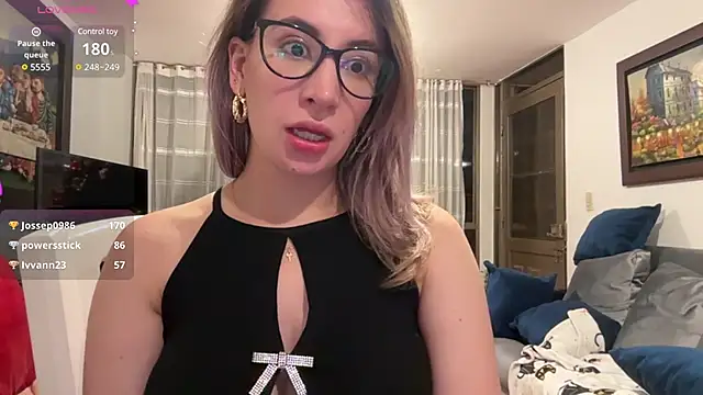 Gabby cruz  online show from 12/13/24, 12:53