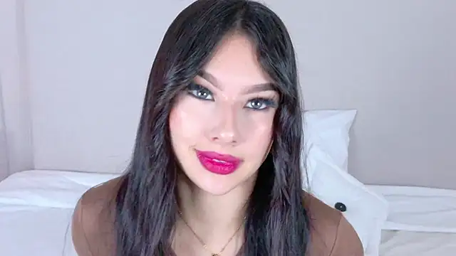 EymiCuper online show from 03/18/25, 12:25