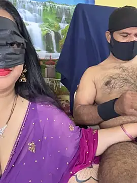 Snapshot of vinky05 chatting on 09/18/25, 06:04 vinky05 online show from 09/18/25, 06:04