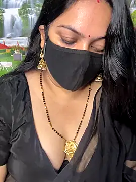 Snapshot of vinky05 chatting on 09/29/25, 04:06 vinky05 online show from 09/29/25, 04:06