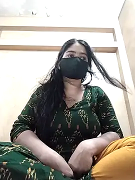 Magical Girl- online show from 11/07/25, 03:17