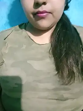 Love-Veronica online show from 07/23/26, 06:17