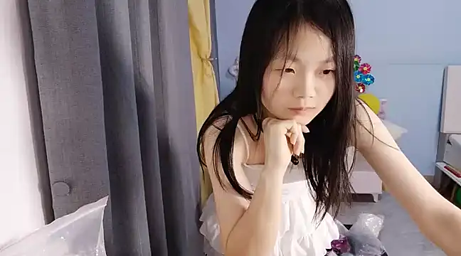 Snapshot of Lena-yyds chatting on 03/06/25, 01:35 Lena-yyds online show from 03/06/25, 01:35
