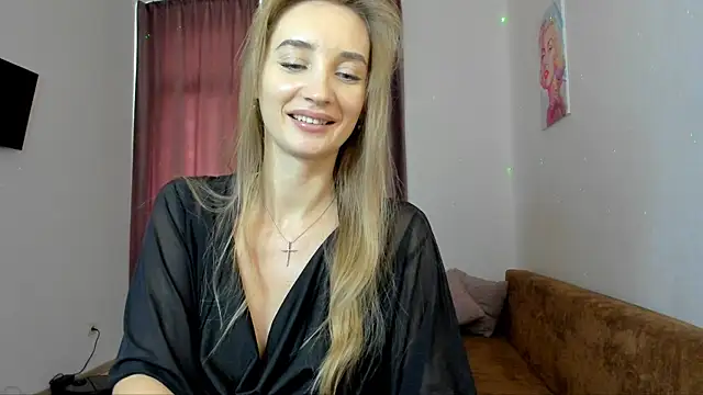 Snapshot of Wild_RoosE chatting on 01/29/25, 12:35 Wild RoosE online show from 01/29/25, 12:35