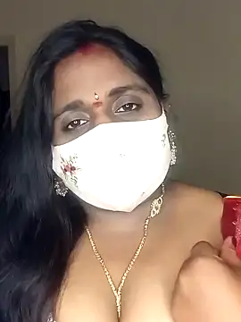 Sexy Radhikaa online show from 02/07/25, 03:19