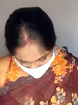 Sexy Radhikaa online show from 03/02/25, 09:53