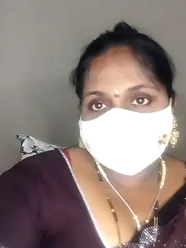 Sexy Radhikaa online show from 03/10/25, 04:03