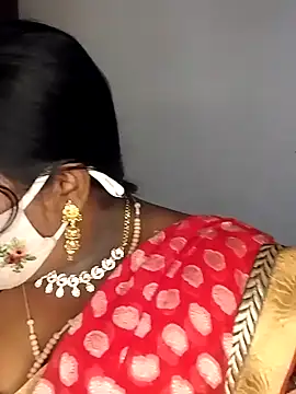 Sexy Radhikaa online show from 03/18/25, 04:15