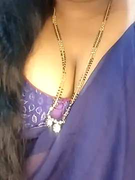 Sexy Radhikaa online show from 12/18/25, 02:23