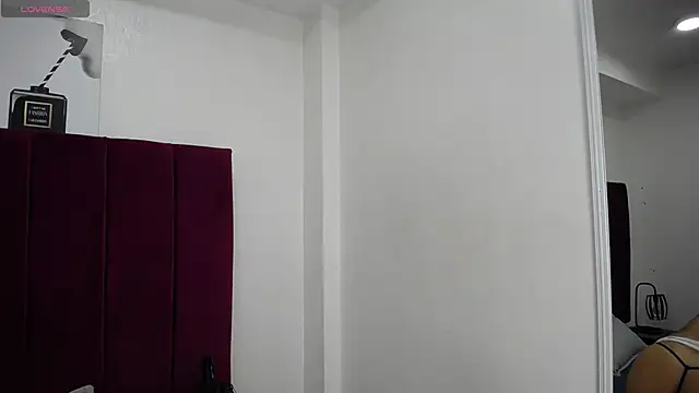 Kylee28 online show from 01/25/25, 08:42