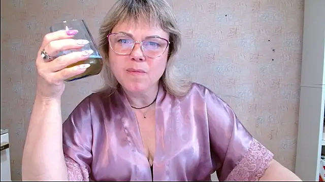 sweetsunset11 online show from 06/01/26, 03:36