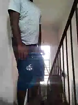 Snapshot of Jeetshine_1234 chatting on 12/10/24, 04:02 Jeetshine 1234 online show from 12/10/24, 04:02