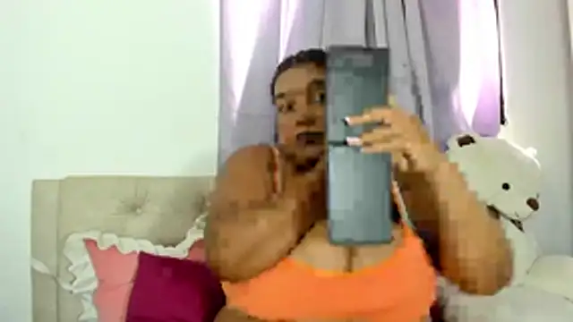 macarenaawills online show from 04/10/26, 04:23