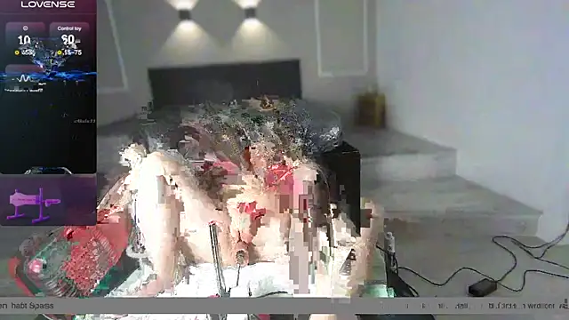 Snapshot of Inked_blondi chatting on 02/18/25, 12:26 Inked blondi online show from 02/18/25, 12:26