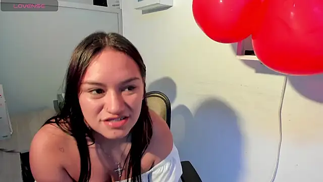 Snapshot of Megan_sophia2 chatting on 02/27/25, 01:28 Megan sophia2 online show from 02/27/25, 01:28