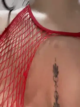 Snapshot of Chloe-antonella chatting on 12/30/24, 05:48 Chloe-antonella online show from 12/30/24, 05:48