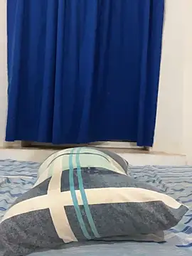 Snapshot of Chloe-antonella chatting on 02/10/25, 12:08 Chloe-antonella online show from 02/10/25, 12:08