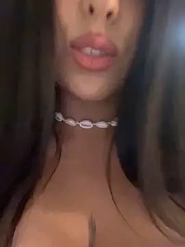 Snapshot of Chloe-antonella chatting on 03/19/25, 04:14 Chloe-antonella online show from 03/19/25, 04:14