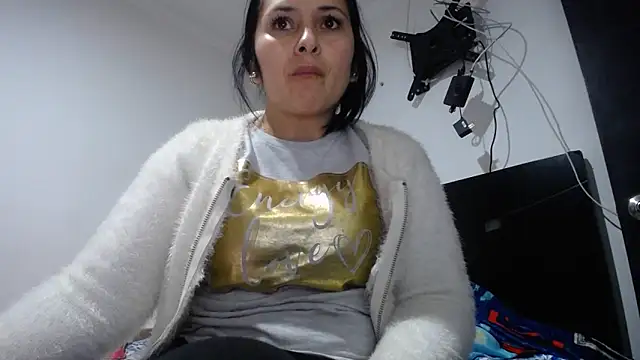 princehermosa44 online show from 11/15/25, 10:48