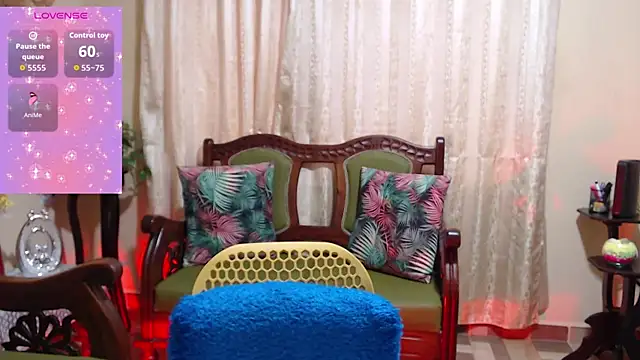 sara florez1 online show from 10/03/25, 11:18