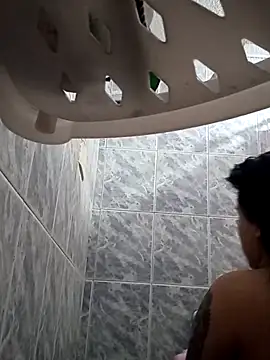 Naomy veracruz  online show from 04/15/26, 11:06