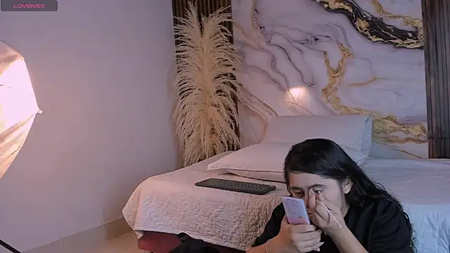 king lovely hornyy online show from 07/12/26, 11:23