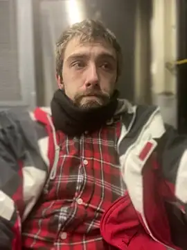 Snapshot of Fuckboy4public chatting on 12/27/24, 01:50 Fuckboy4public online show from 12/27/24, 01:50