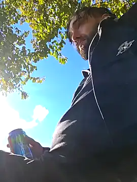 Snapshot of Fuckboy4public chatting on 10/28/25, 06:43 Fuckboy4public online show from 10/28/25, 06:43