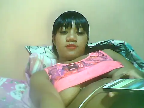 Snapshot of Fariana01 chatting on 12/05/24, 05:26 Fariana01 online show from 12/05/24, 05:26