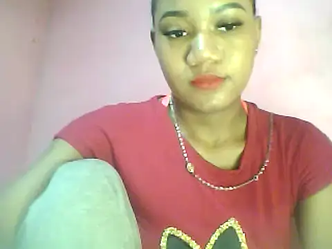 Snapshot of Fariana01 chatting on 12/16/24, 01:31 Fariana01 online show from 12/16/24, 01:31