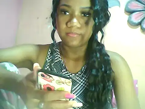 Snapshot of Fariana01 chatting on 01/06/25, 01:53 Fariana01 online show from 01/06/25, 01:53