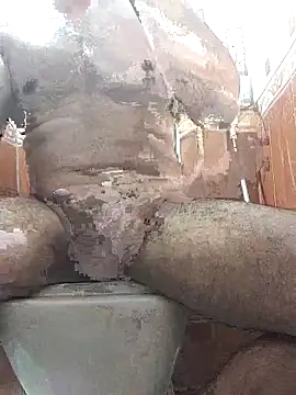 Snapshot of Sandy_1692 chatting on 12/14/25, 05:35 Sandy 1692 online show from 12/14/25, 05:35