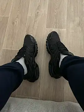 Snapshot of kiffeurgay chatting on 01/23/25, 12:09 kiffeurgay online show from 01/23/25, 12:09