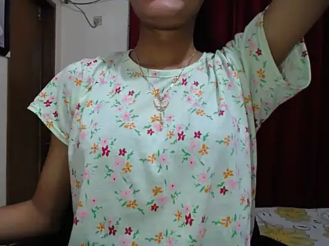 Snapshot of taisina chatting on 02/20/25, 10:15 taisina online show from 02/20/25, 10:15