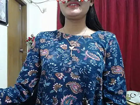Snapshot of taisina chatting on 02/24/25, 11:09 taisina online show from 02/24/25, 11:09