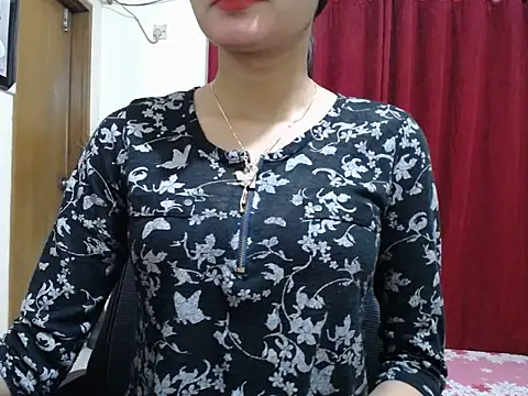 Snapshot of taisina chatting on 02/28/25, 04:20 taisina online show from 02/28/25, 04:20