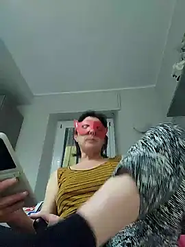 Vagabondainnamorata online show from 02/18/26, 07:21