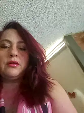 Snapshot of Scarlett45_ chatting on 03/21/25, 03:35 Scarlett45 online show from 03/21/25, 03:35