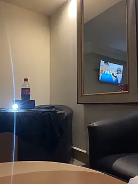 liriwan online show from 03/24/26, 07:30