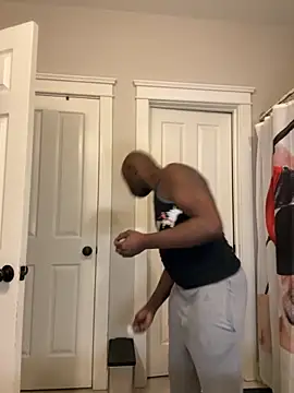 Snapshot of Bignc chatting on 10/26/25, 11:20 Bignc online show from 10/26/25, 11:20