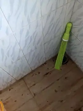 Snapshot of surabhi09 chatting on 11/20/25, 03:39 surabhi09 online show from 11/20/25, 03:39