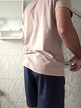 Snapshot of surabhi09 chatting on 12/22/25, 03:58 surabhi09 online show from 12/22/25, 03:58