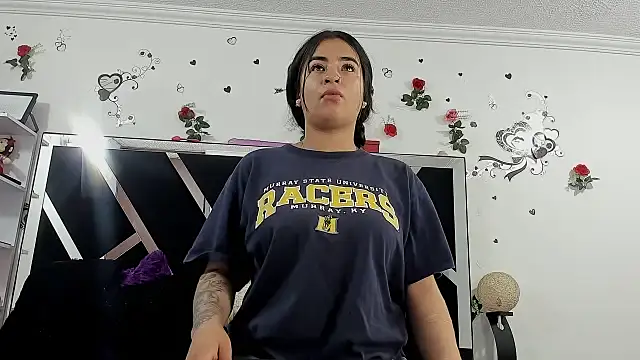 Snapshot of abby_eemily chatting on 10/25/25, 12:13 abby eemily online show from 10/25/25, 12:13