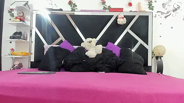 Snapshot of abby_eemily chatting on 11/04/25, 12:04 abby eemily online show from 11/04/25, 12:04