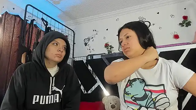 Snapshot of abby_eemily chatting on 11/29/25, 12:08 abby eemily online show from 11/29/25, 12:08