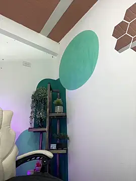 LollaByer online show from 11/18/25, 09:08