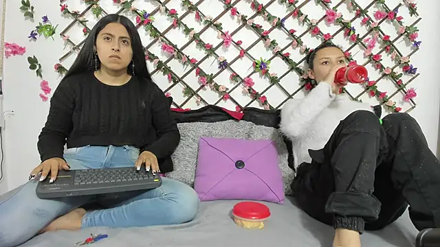 thedream girls online show from 02/13/25, 11:39