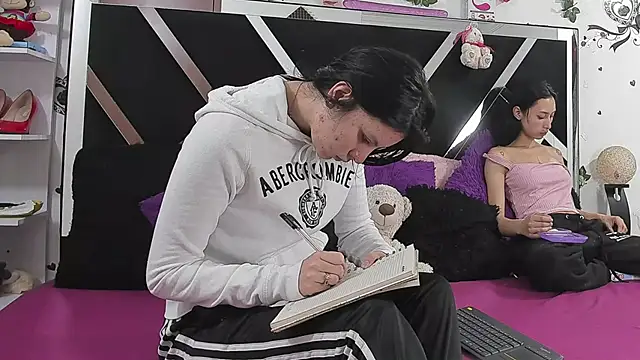 thedream girls online show from 09/27/25, 12:10