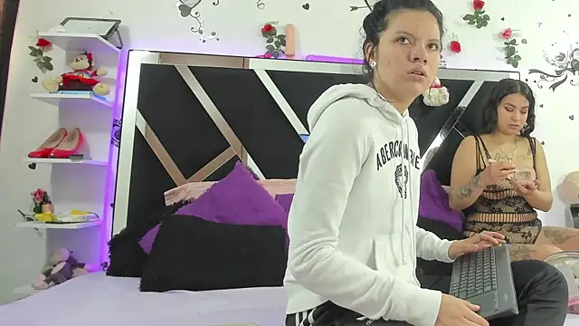 thedream girls online show from 10/01/25, 12:11