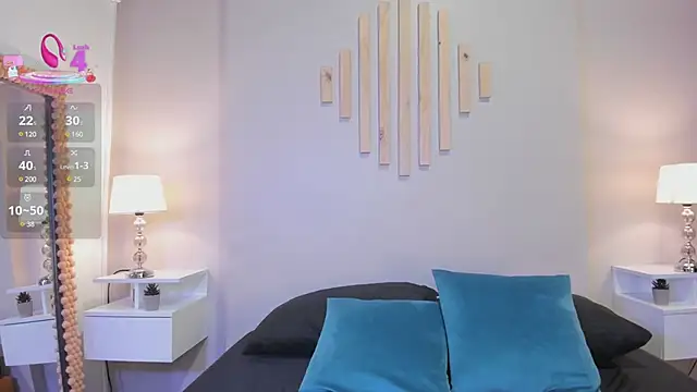 Snapshot of Julia_Martinez_ chatting on 03/10/25, 11:32 Julia Martinez online show from 03/10/25, 11:32